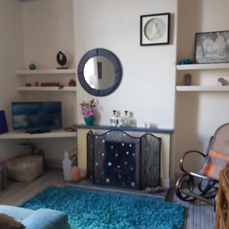 Lingdale 4 Bedroom House & Trundlebed Option Экстерьер фото